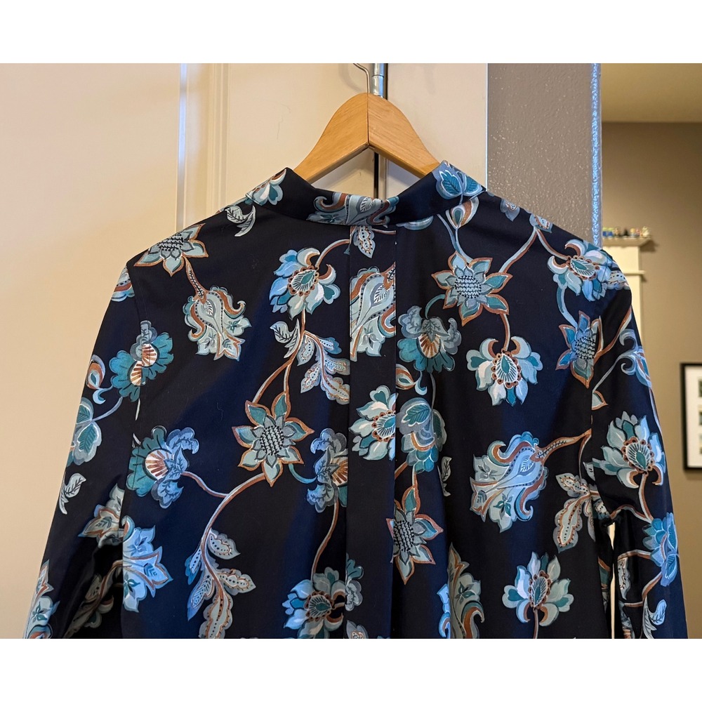 Chico's Black/Blue Floral Collared Button Down Blouse LS Size 1.5 (US 10) Office - Picture 6 of 8